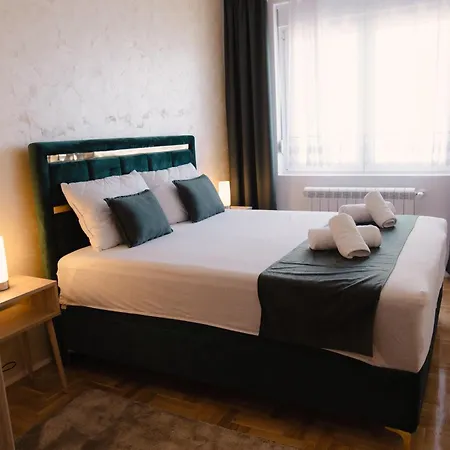 Lux 010 * Pirot